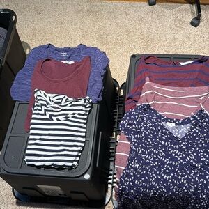 Lot of 6 Maternity tops-4 short sleeve, 2 long sleeve